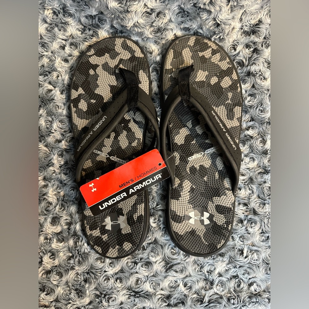 Under Armour Men’s Flip Flops Size 9 Camo Black NEW